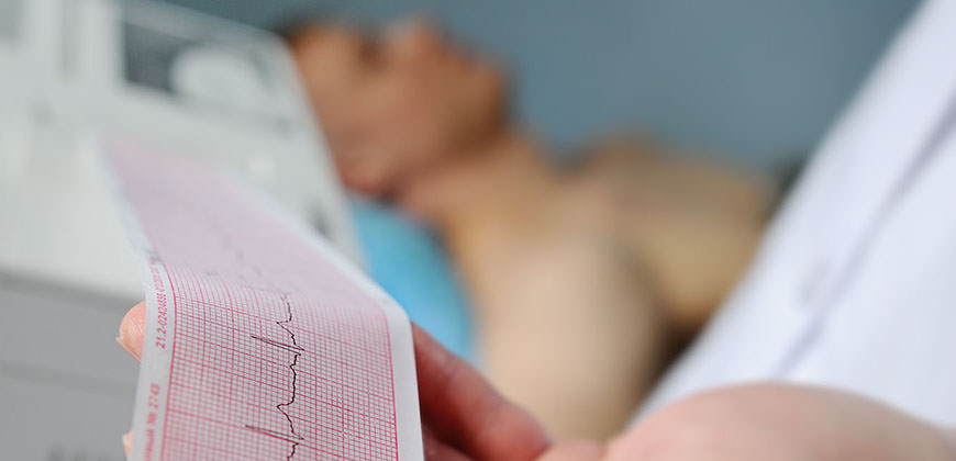 L’elettrocardiogramma è un test diagnostico di tipo strumentale che consente la registrazione dell’attività elettrica del cuore.